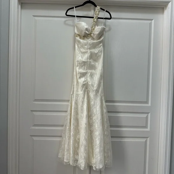 soieblu white lace dress Zoya Tie-Up Back Lace Maxi Dress White main image 0